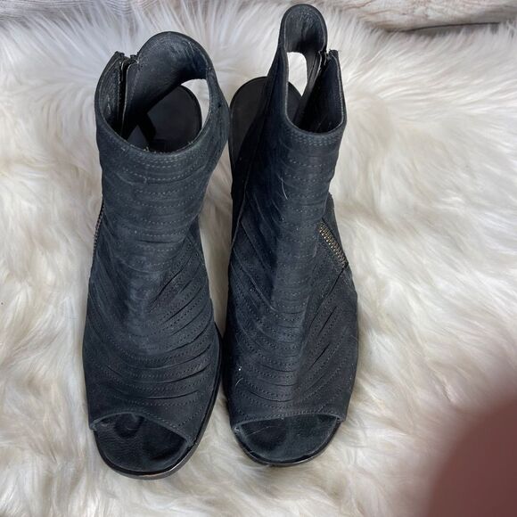Paul Green Cayanne Black Nubuck Peep Toe Heeled Booties Sz 8 - Picture 2 of 7